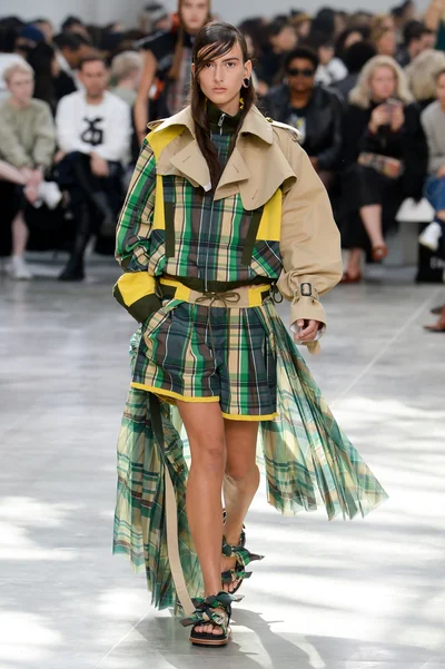 Look 24